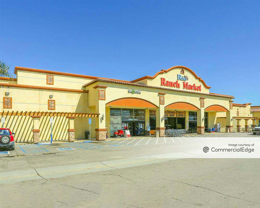 Perris Landmark Plaza 460 East 4th Street 460 East 4th Street